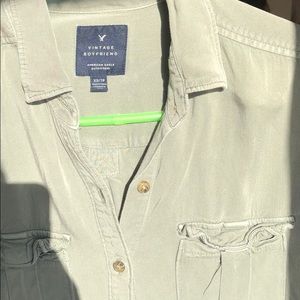 American Eagle vintage button down